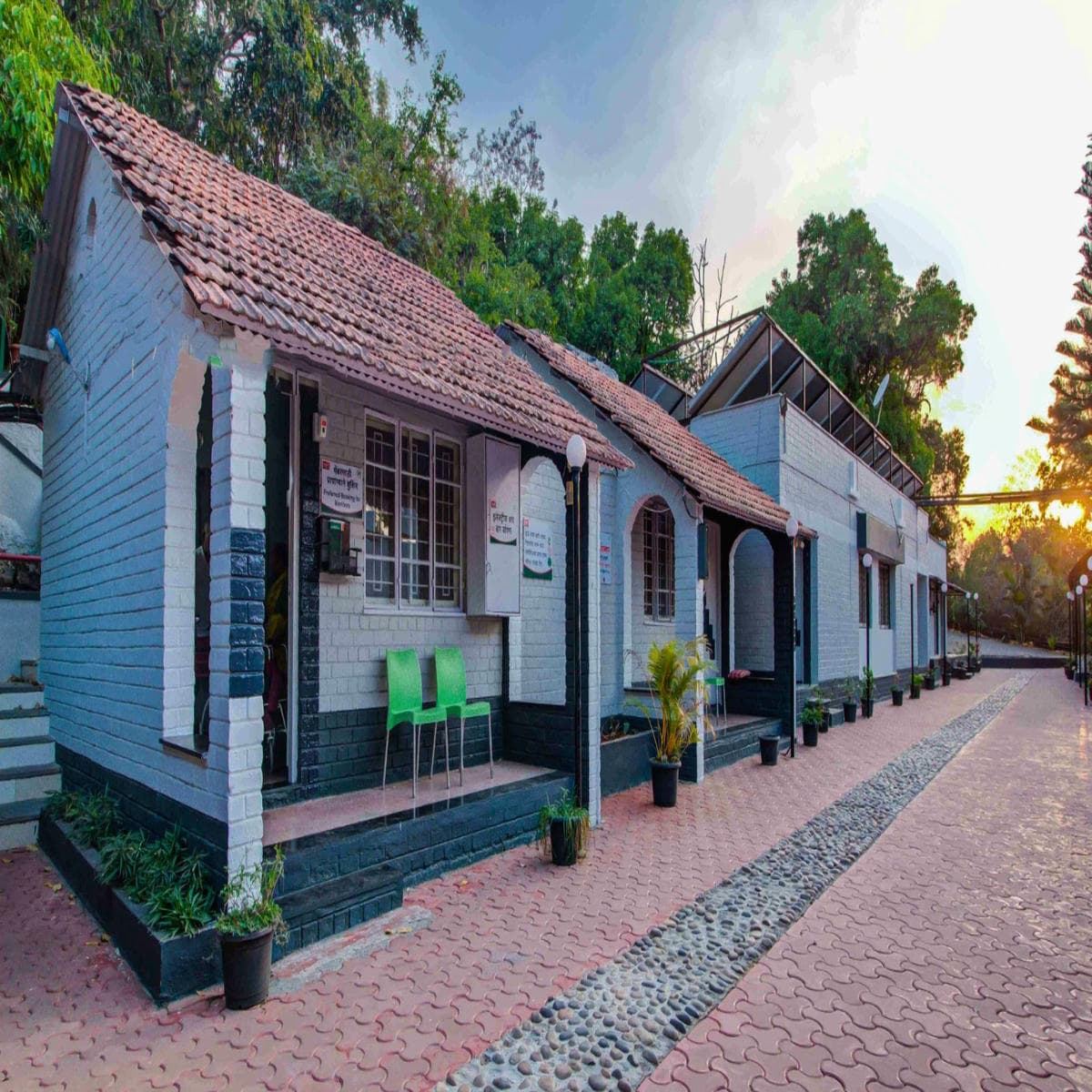 prakruti Ayurvedic Health Resort, Sataran